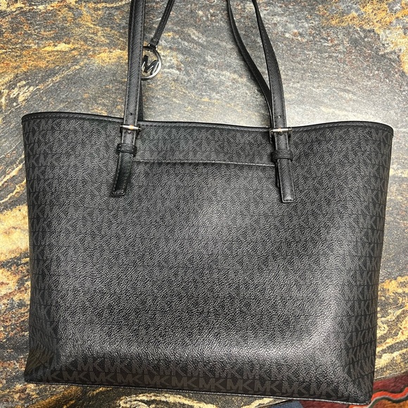 Michael Kors Tote - Picture 2 of 9